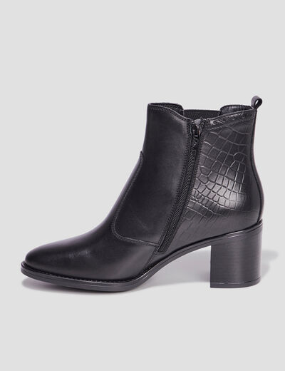 Bottines à talons avec clous en cuir noir femme
