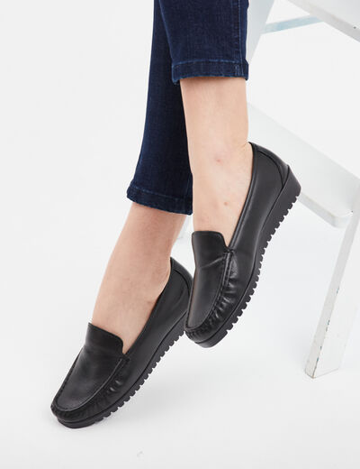 Mocassins en cuir compensés pied large noir femme