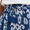 Short large crêpe avec pampilles bleu marine femme