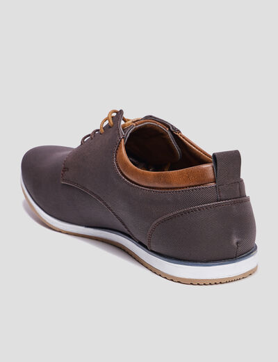 Derbies texturées à lacets marron homme