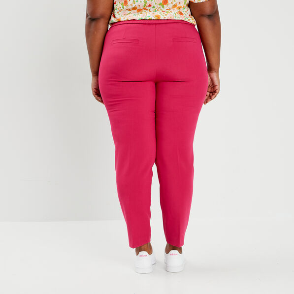 pantalon tailleur carotte rose framboise femmegt Pantalon tailleur carotte rose framboise femme grande taille