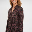 Robe chemise longue ceintur&eacute;e marron fonc&eacute; femme