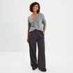 Pull droit ample col V fentes aux c&ocirc;t&eacute;s gris clair femme