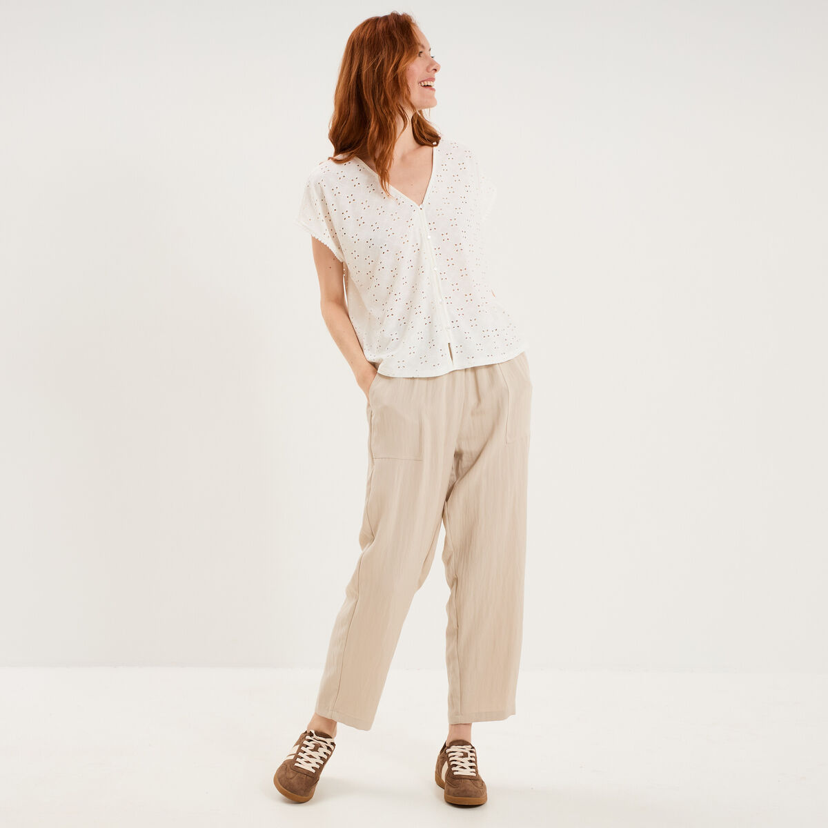 T-shirt dentelle avec boutons blanc femme
