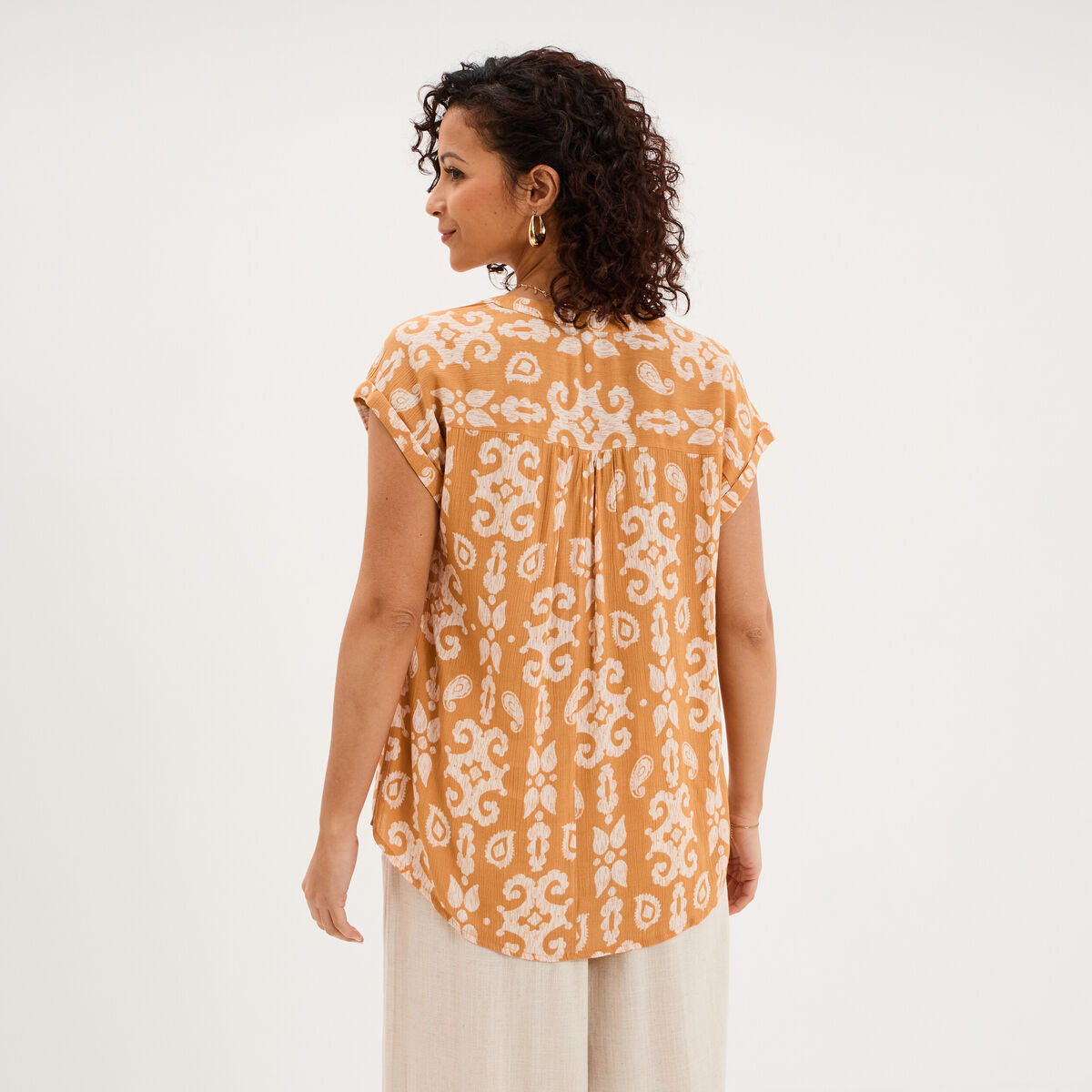 Blouse cr&eacute;pon manches courtes jaune ocre femme
