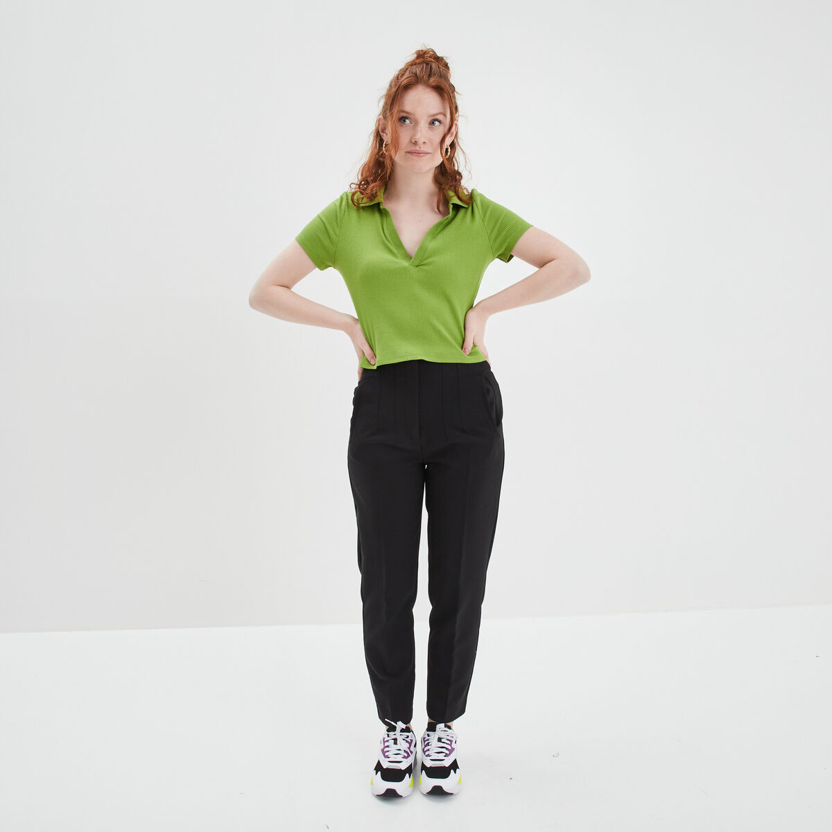 T-shirt court côtelé col polo coton vert femme