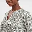 Blouse ajour&eacute;e manches 3/4 col en V ecru femme