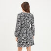 Robe courte fluide col cache-coeur noir femme