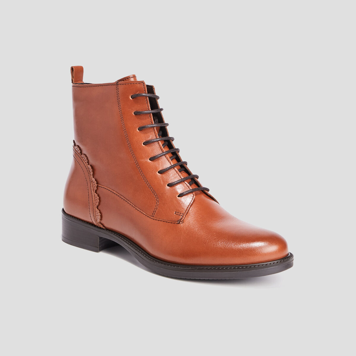 Bottines en cuir zipp&eacute;es marron femme