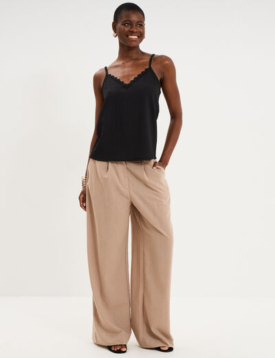 D&eacute;bardeur gaufr&eacute; ajust&eacute; col en V noir femme