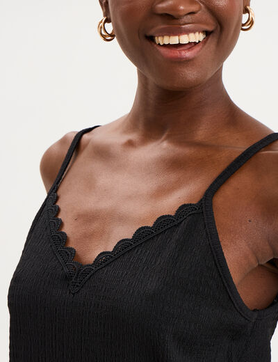 D&eacute;bardeur gaufr&eacute; ajust&eacute; col en V noir femme