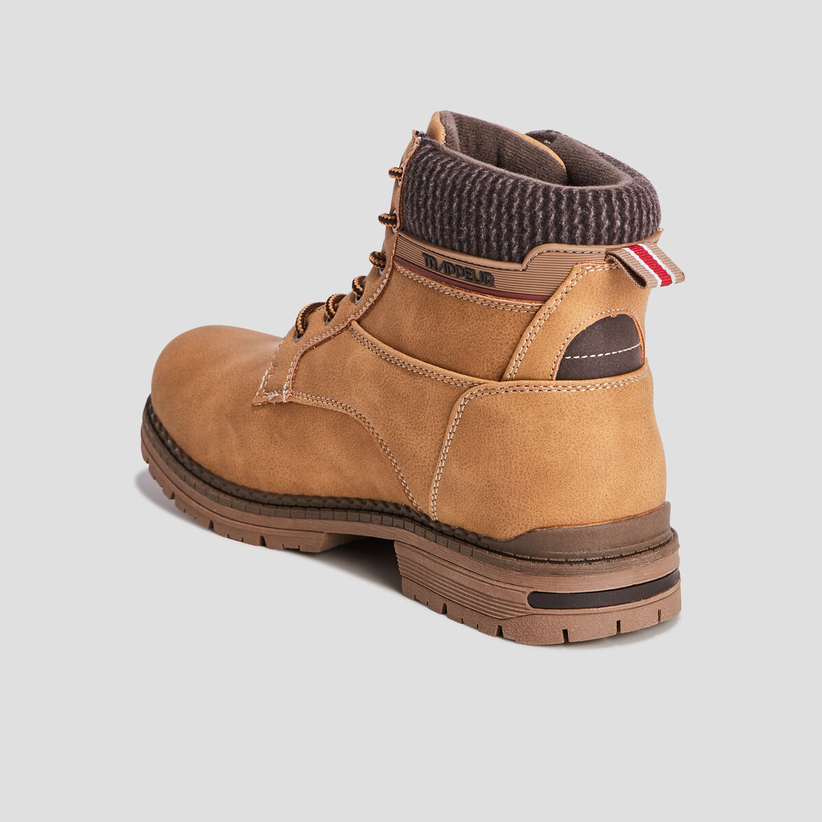 Bottines montantes semelles crant&eacute;es jaune homme