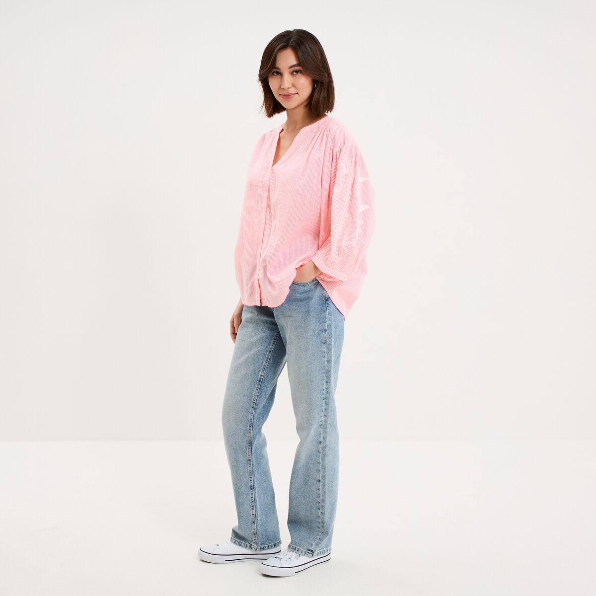 Blouse oversize manches brod&eacute;es rose fluo femme