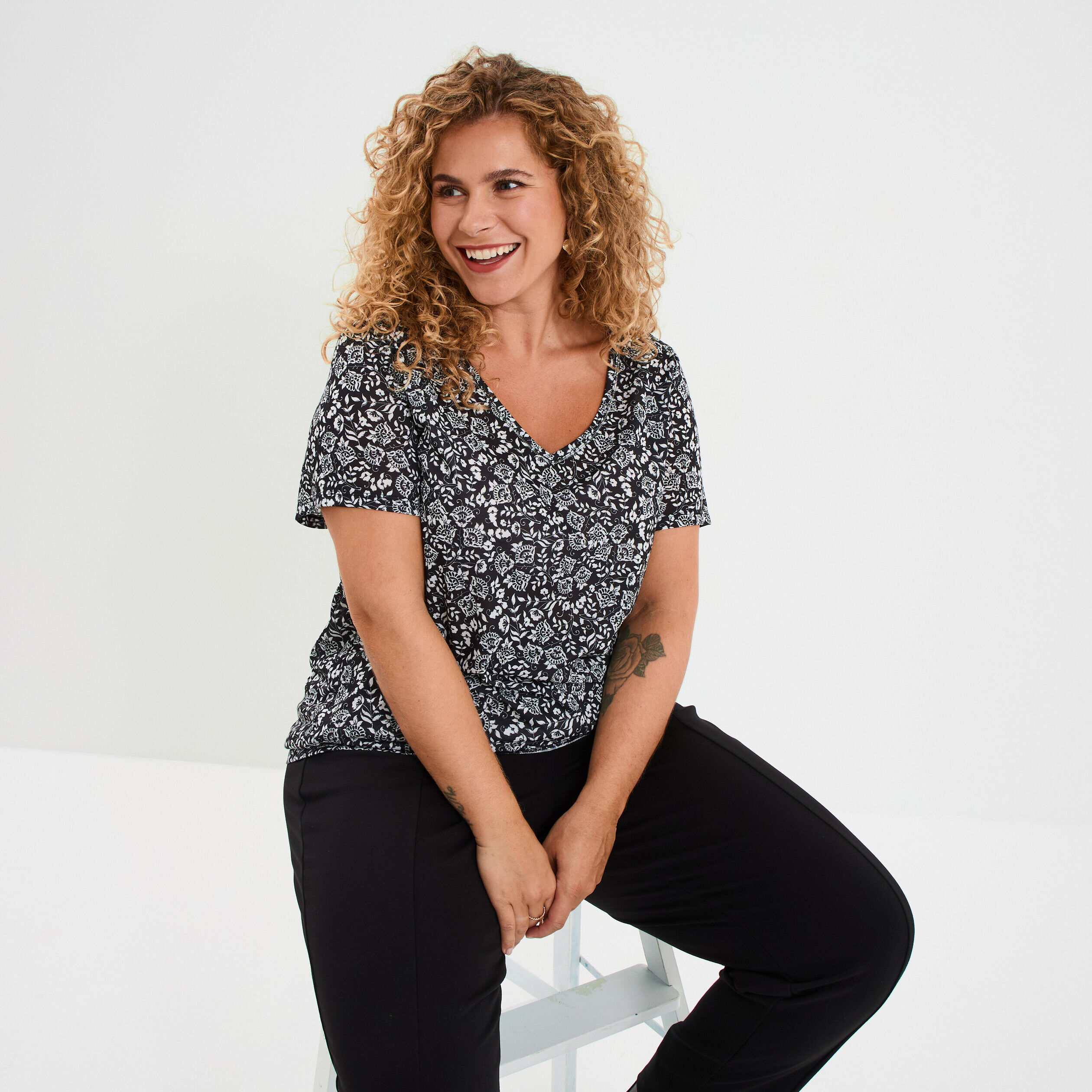 T-shirt manches courtes noir femme grande taille LH