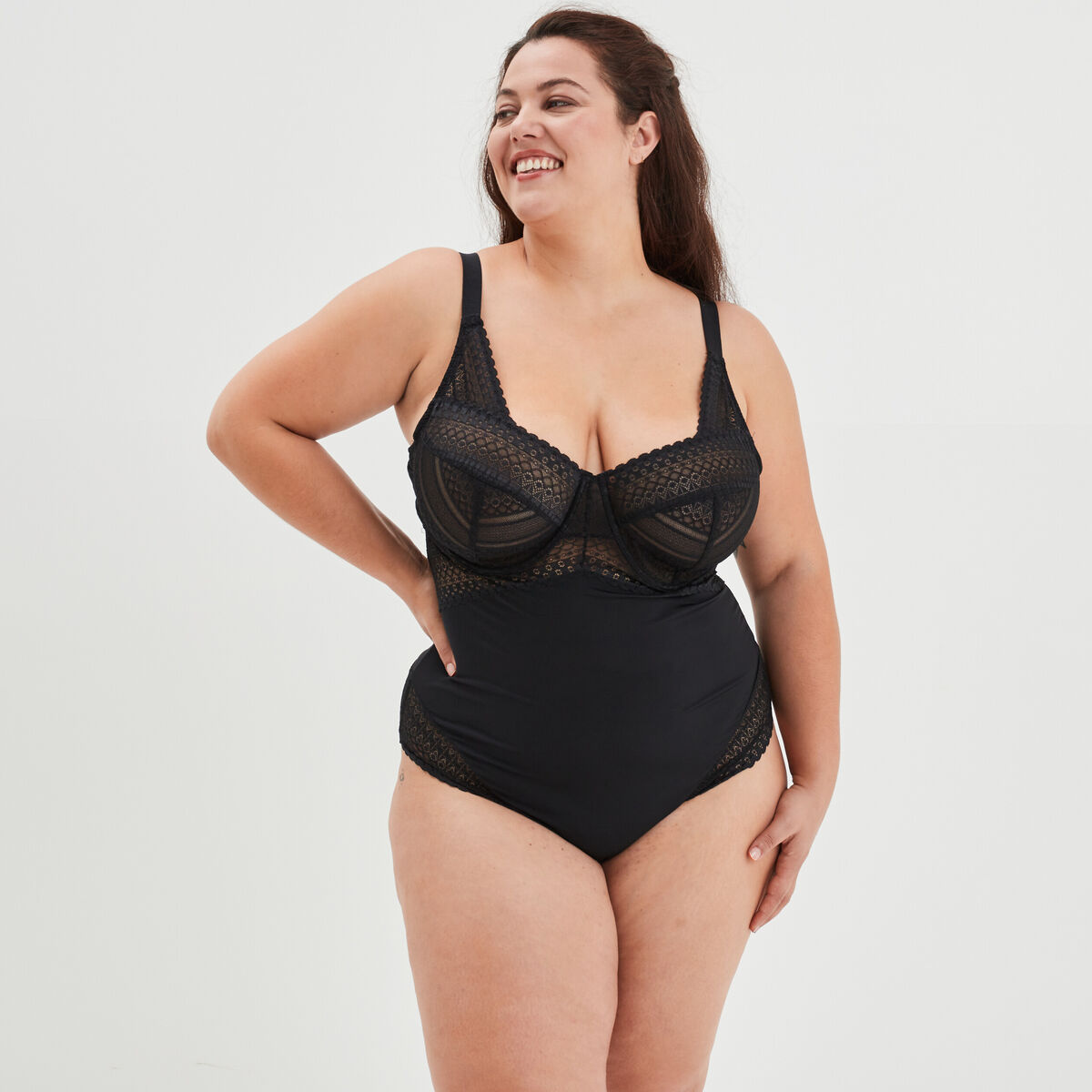 Body emboîtant à dentelle Irma noir femme grande taille