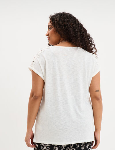 T-shirt &eacute;paules effet macram&eacute; blanc femme grande taille