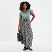 T-shirt col en V dentelle épaules et dos bleu gris femme
