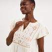 Blouse brod&eacute;e manches volants coton creme femme