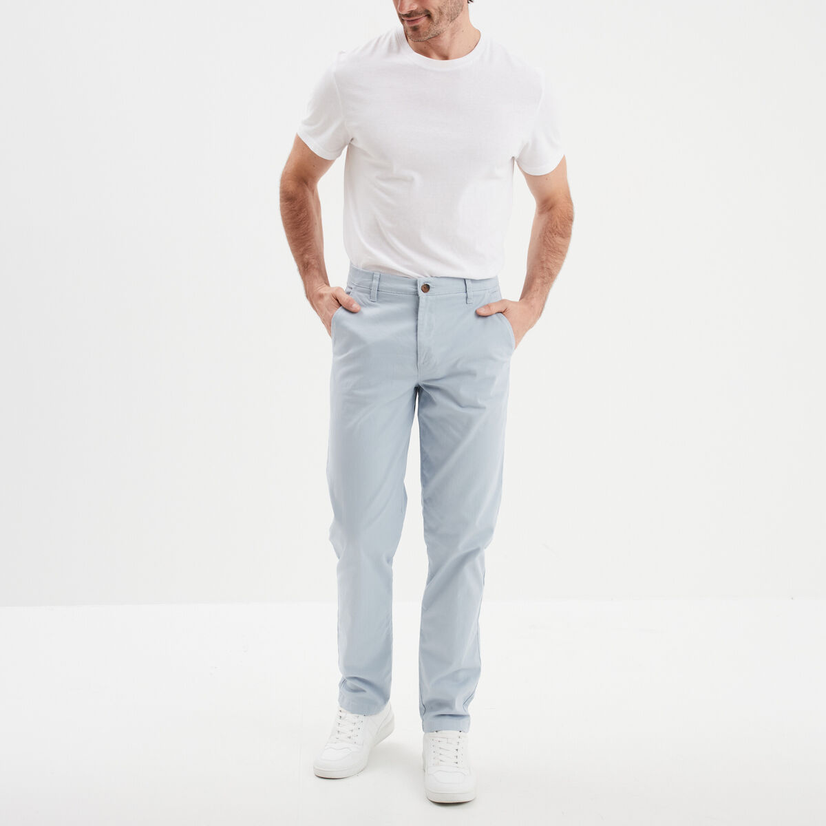 Pantalon chino droit stretch bleu ciel homme