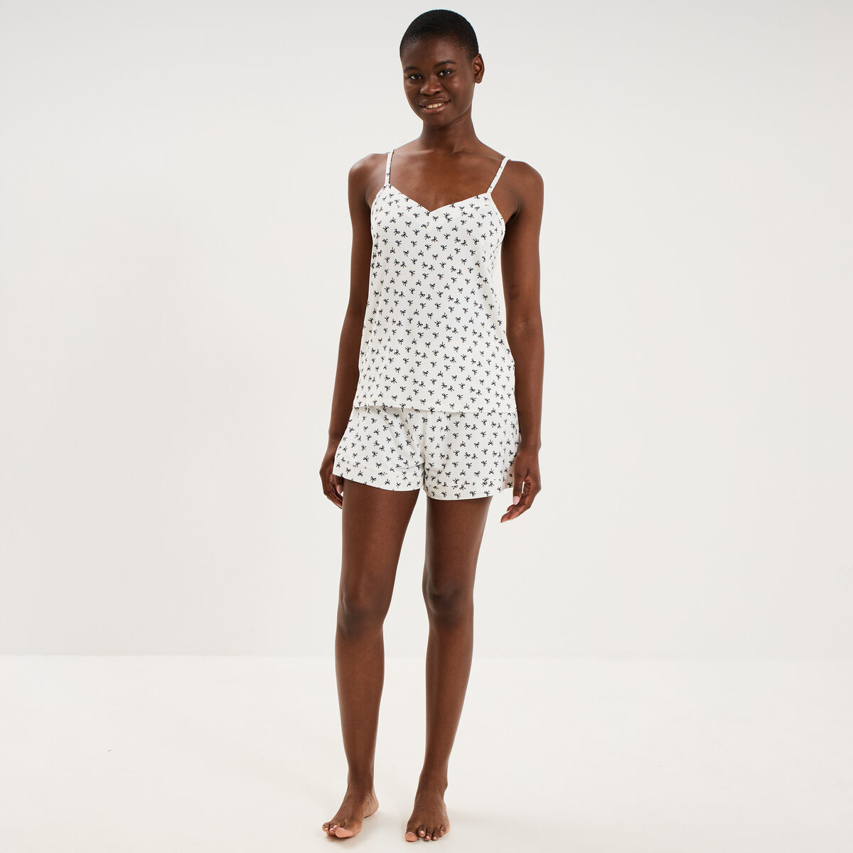 Ensemble pyjama short et d&eacute;bardeur ecru femme