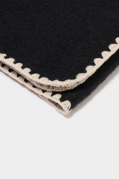 &Eacute;charpe avec broderie contrast&eacute;e noir femme