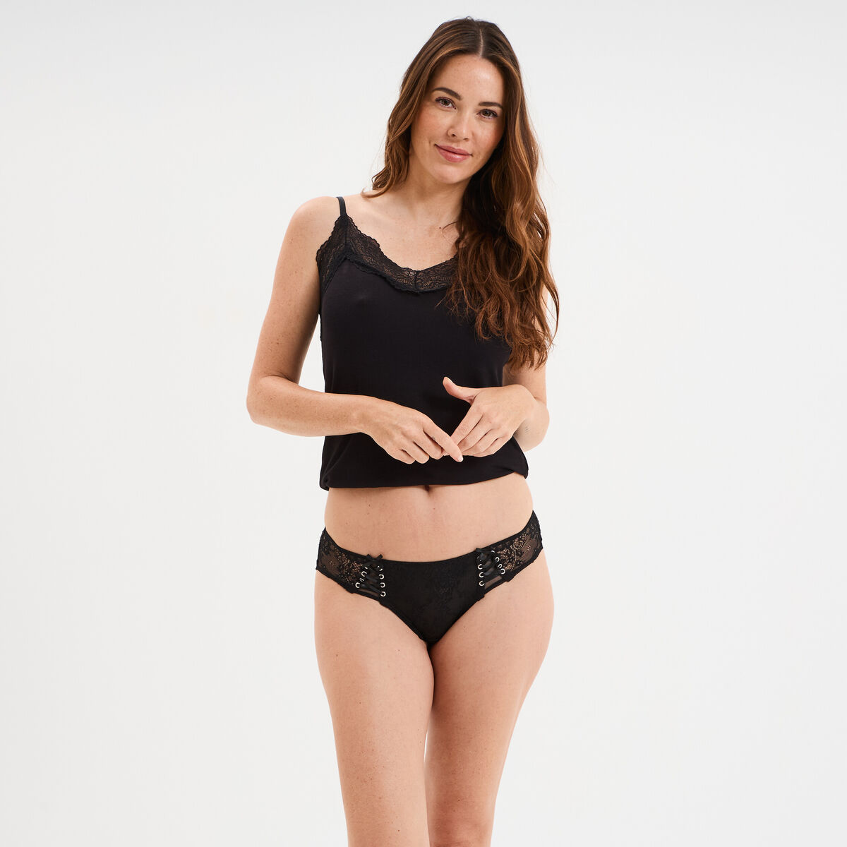 Shorty en dentelle noir femme