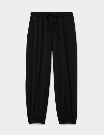 Pantalon droit fluide gaufr&eacute; noir femme