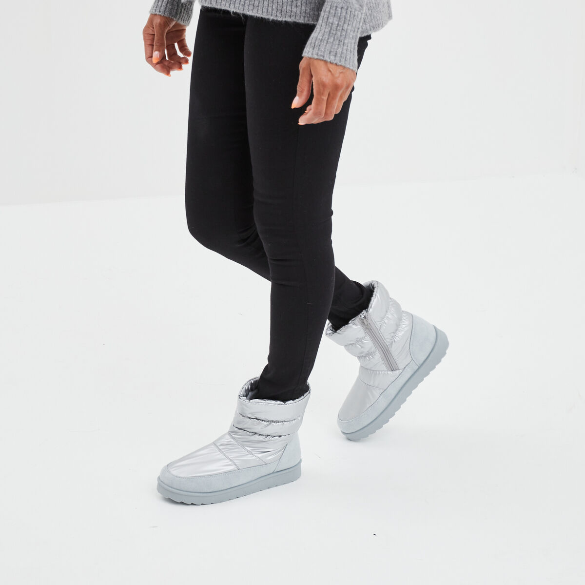 Bottines matelass&eacute;es doubl&eacute;es gris argent femme