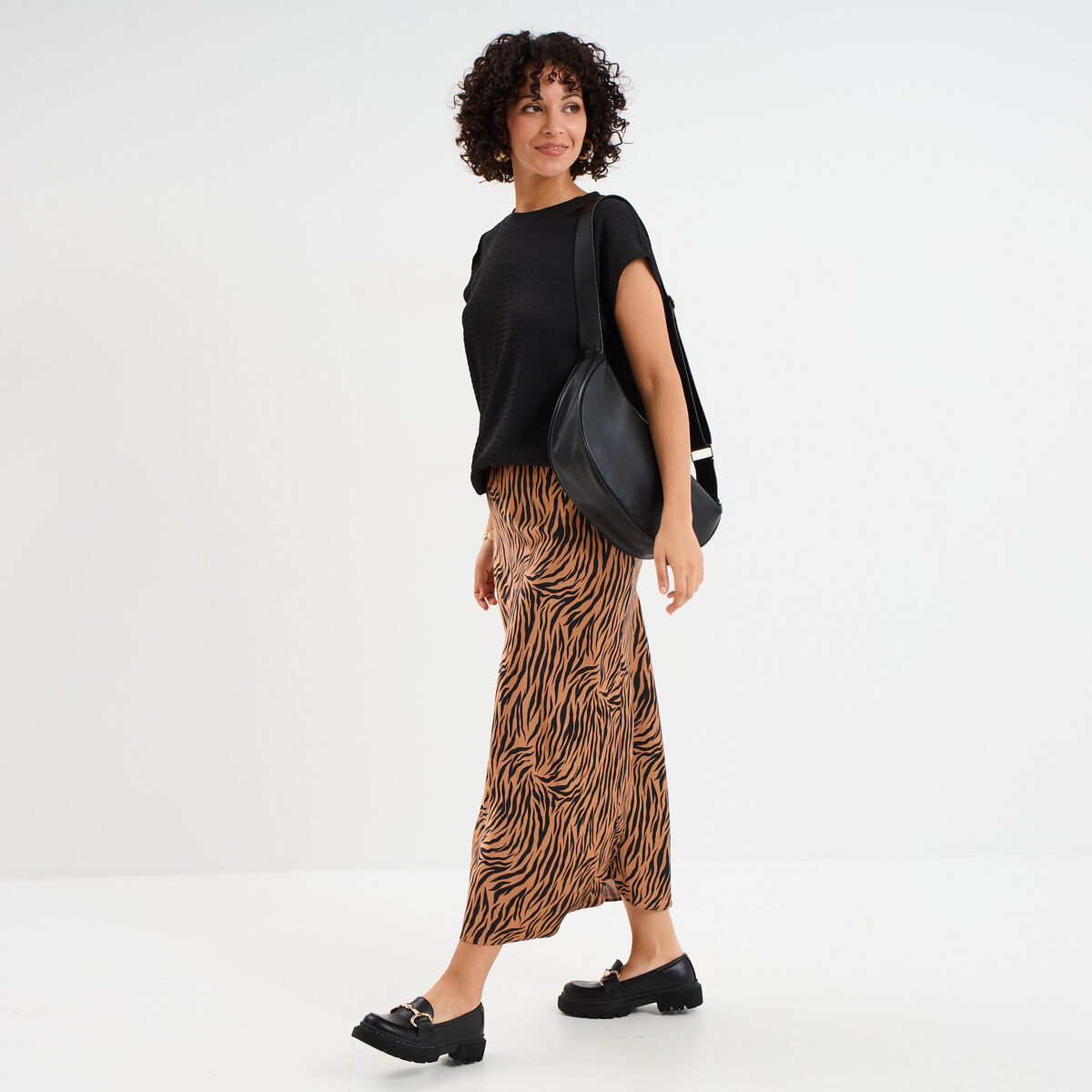 Jupe effet satin midi évasée camel femme