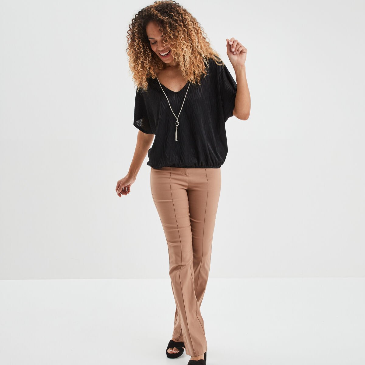 T-shirt col en V bijou Mosquitos noir femme