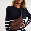 Sac banane effet velours c&ocirc;tel&eacute; marron fonc&eacute; femme