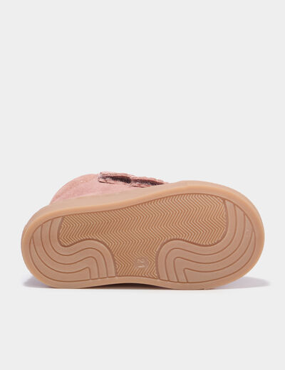 Bottillons &agrave; scratchs en cuir rose b&eacute;b&eacute; fille