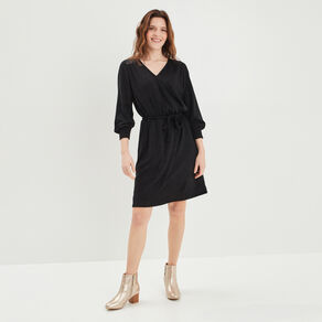 robe pull courte ceinturee dos dentelle noir femme Robe pull courte ceinturée dos dentelle noir femme
