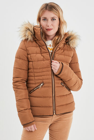 Doudoune courte cintrée à capuche marron clair femme