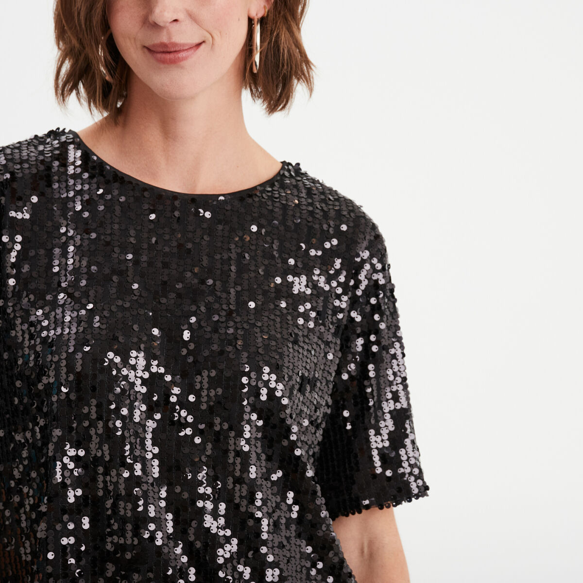 T-shirt &agrave; sequins manches courtes droit noir femme