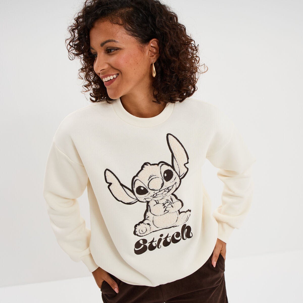 Sweat col rond manches longues Stitch ivoire femme