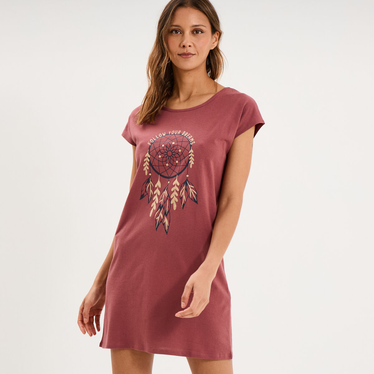 Chemise de nuit courte col rond rose framboise femme