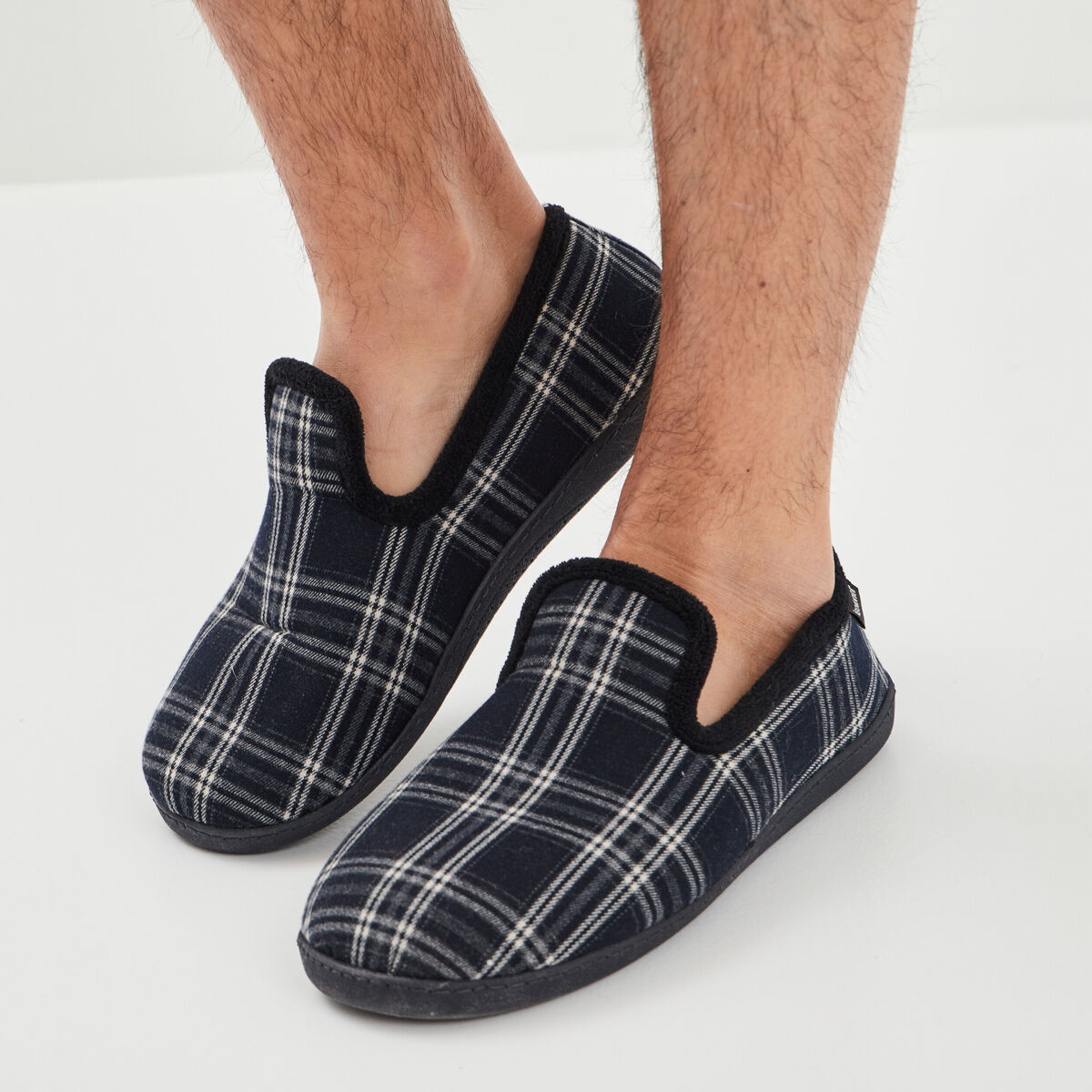 Pantoufles fourrées Isotoner bleu homme