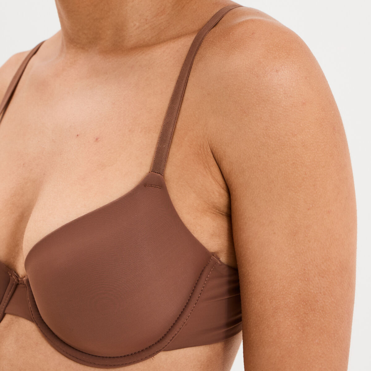 Soutien-gorge corbeille padd&eacute; microfibre marron femme