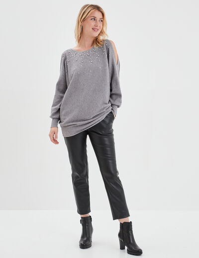 Pull perles et strass au col gris clair femme