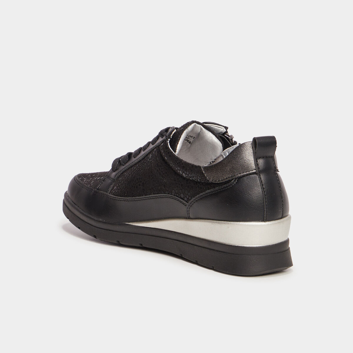 Tennis basses pied large Confortissimo noir femme
