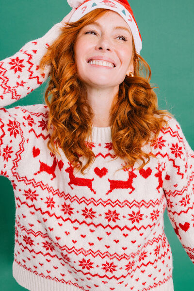 Pull de No&euml;l manches longues ecru femme