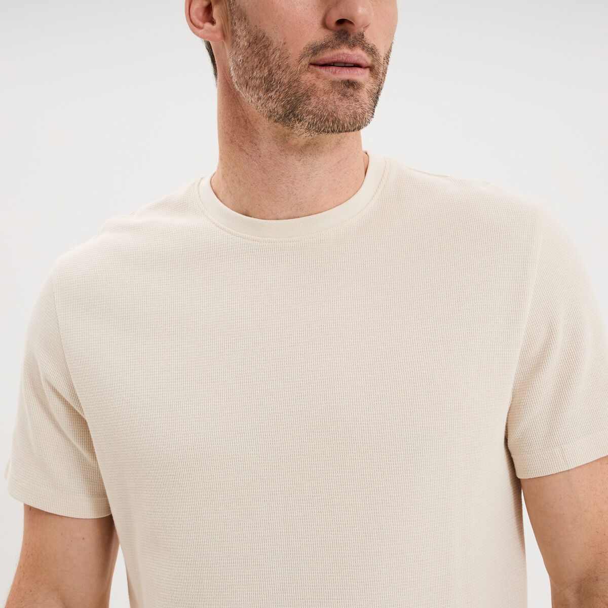 T-shirt textur&eacute; droit col rond coton ecru homme