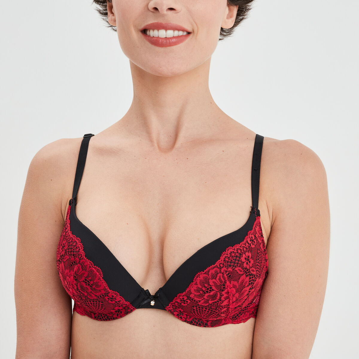 Soutien-gorge push up micro dentelle rouge femme