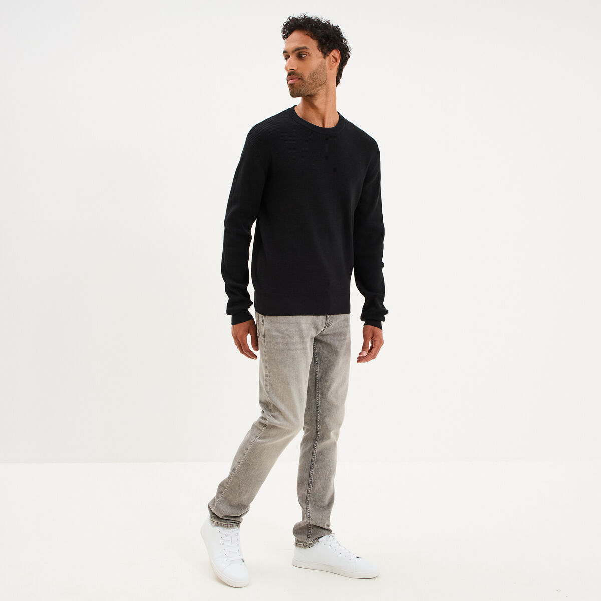 Pull en maille textur&eacute;e col rond noir homme