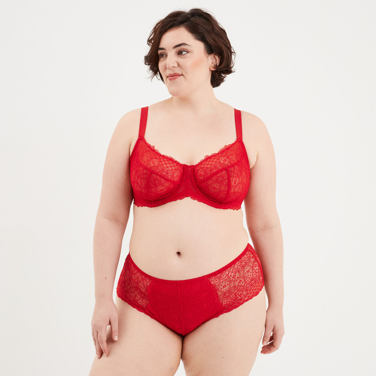 Soutien-gorge emboîtant en dentelle rouge femme grande taille