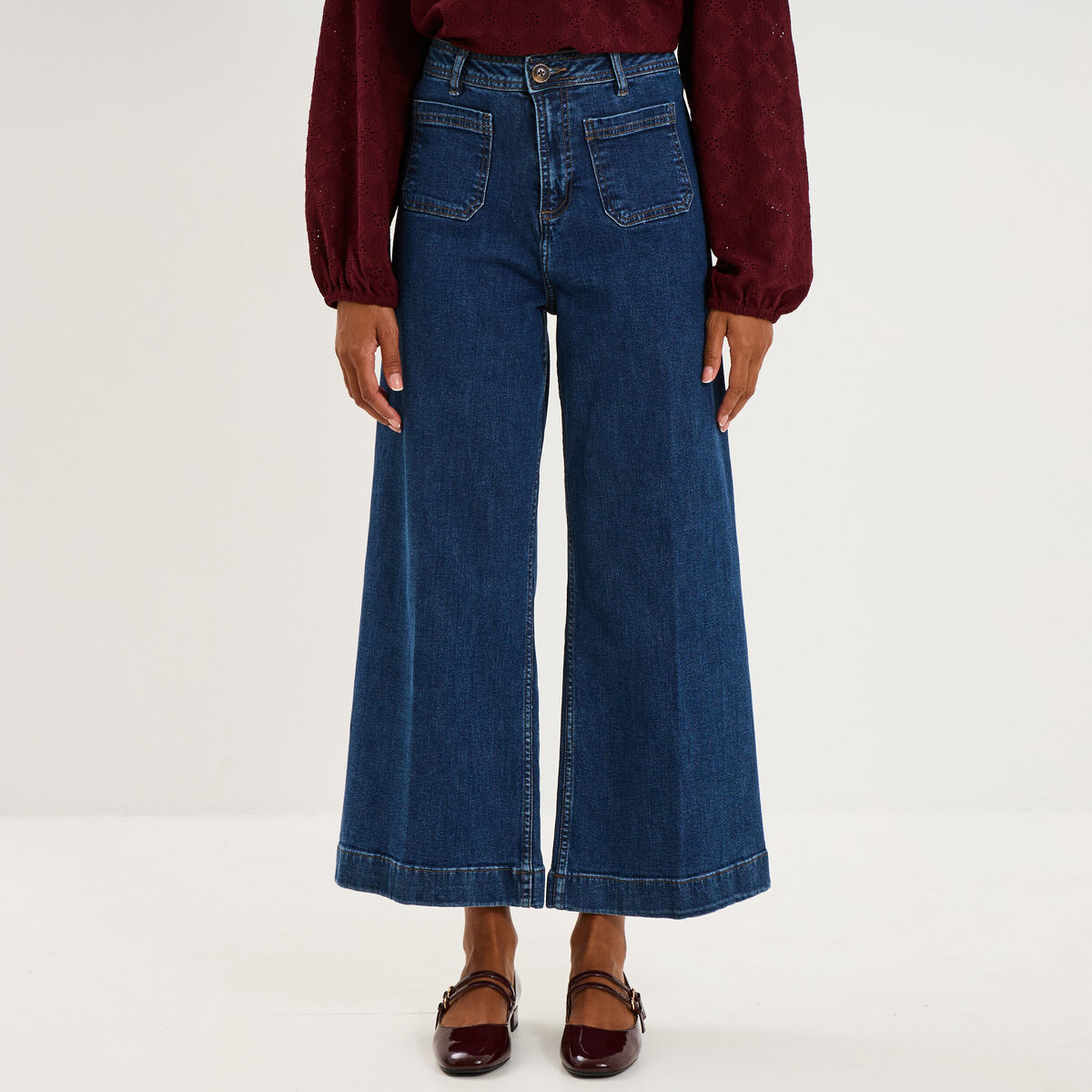 Jean large cropped poches plaqu&eacute;es denim stone femme
