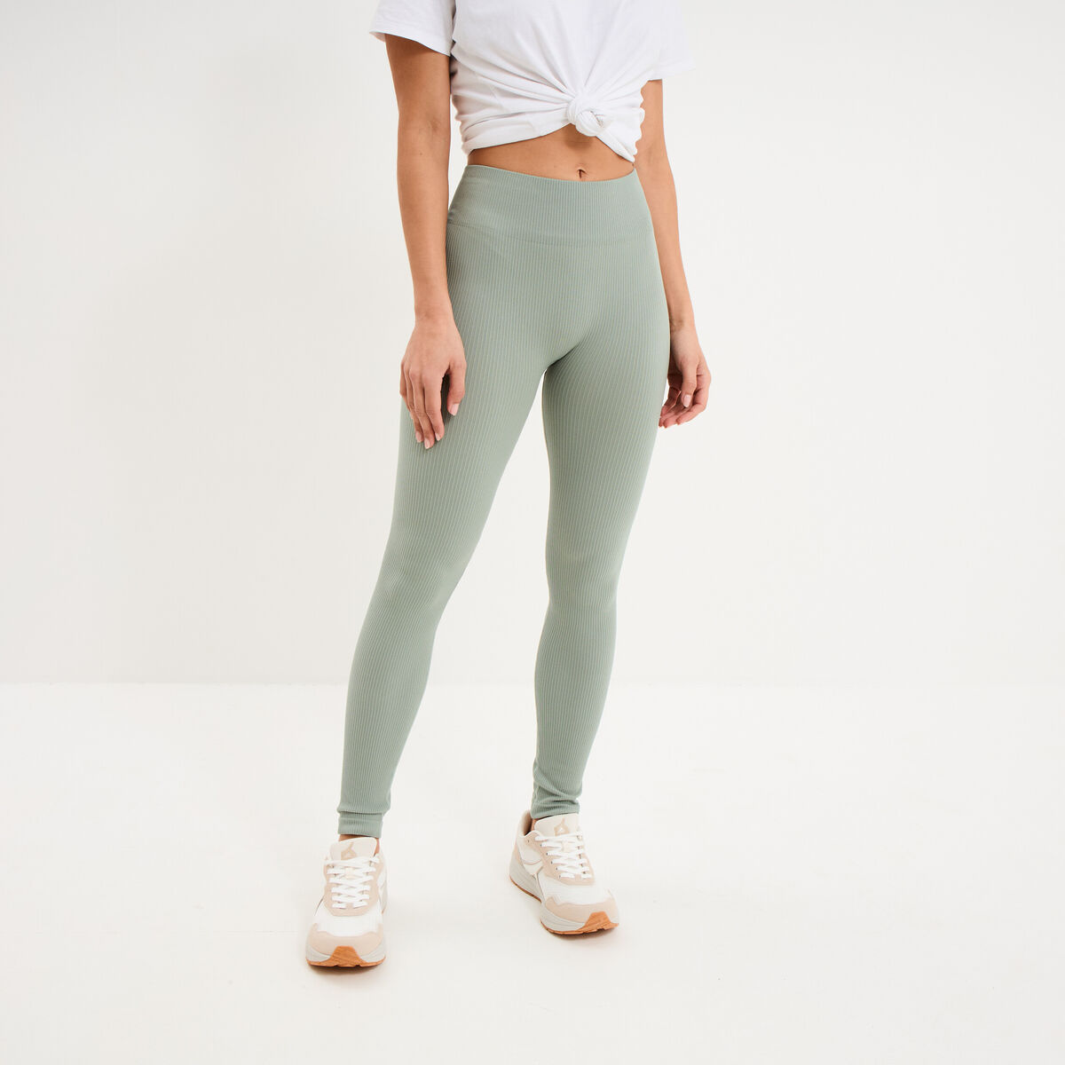 Legging de sport c&ocirc;tel&eacute; stretch vert pastel femme