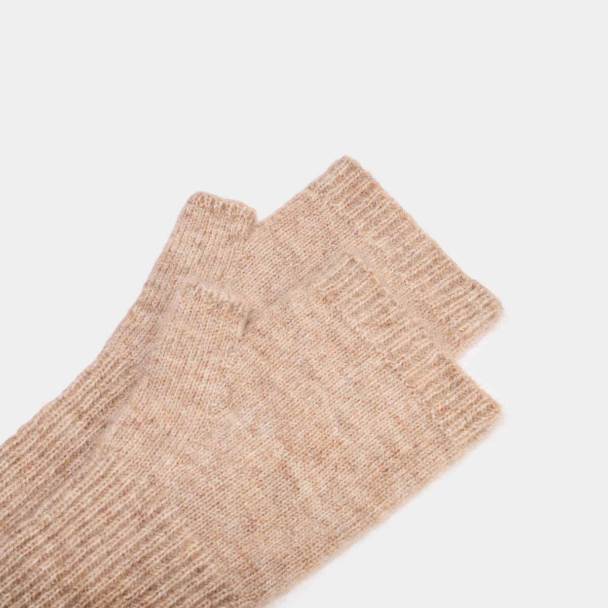 Mitaines longues en maille c&ocirc;tel&eacute;e beige femme