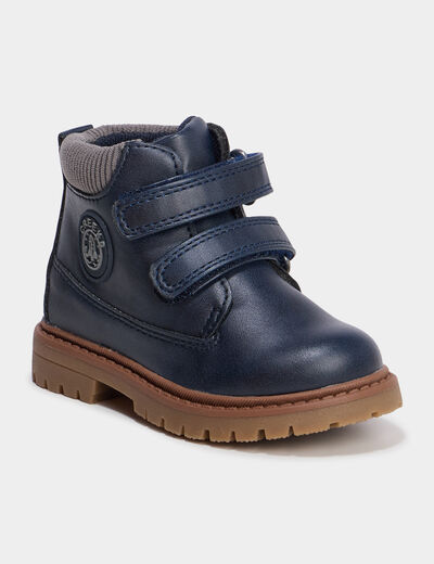Boots &agrave; scratchs bleu marine b&eacute;b&eacute; gar&ccedil;on